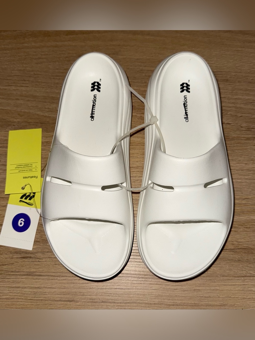 NWT ALL IN MOTION White Slide Sandals for Women. Size 6.